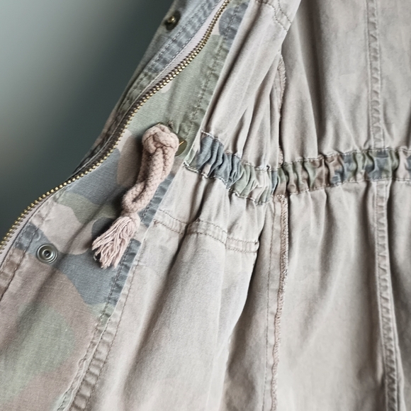 Mudd - Picture 5 of 6